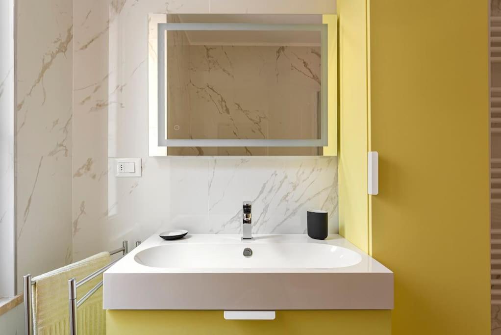 Amazing Apartment In Duomo Milán Exteriér fotografie